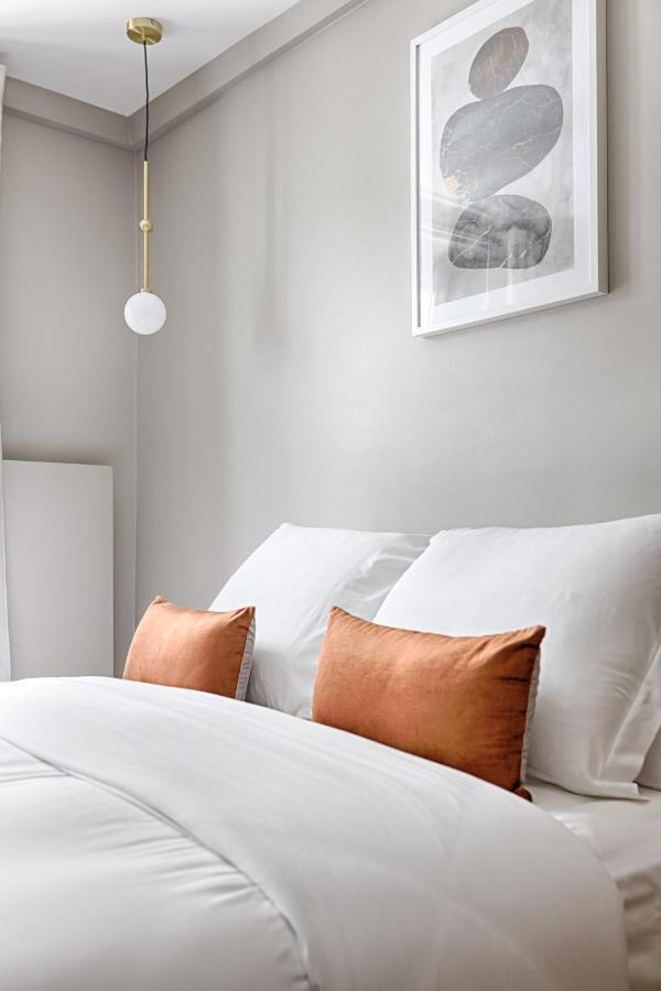 Unique Luxury Parisian Flat 2br/6p -champs Elysées Appartamento Parigi