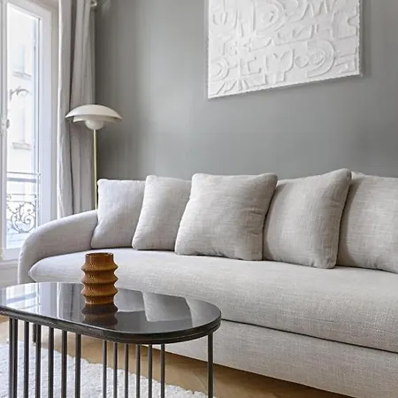 Unique Luxury Parisian Flat 2br/6p -champs Elysees * Paris