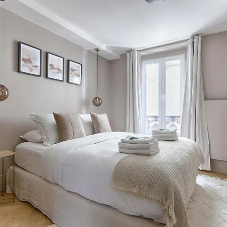 Unique Luxury Parisian Flat 2br/6p -champs Elysées Appartamento *